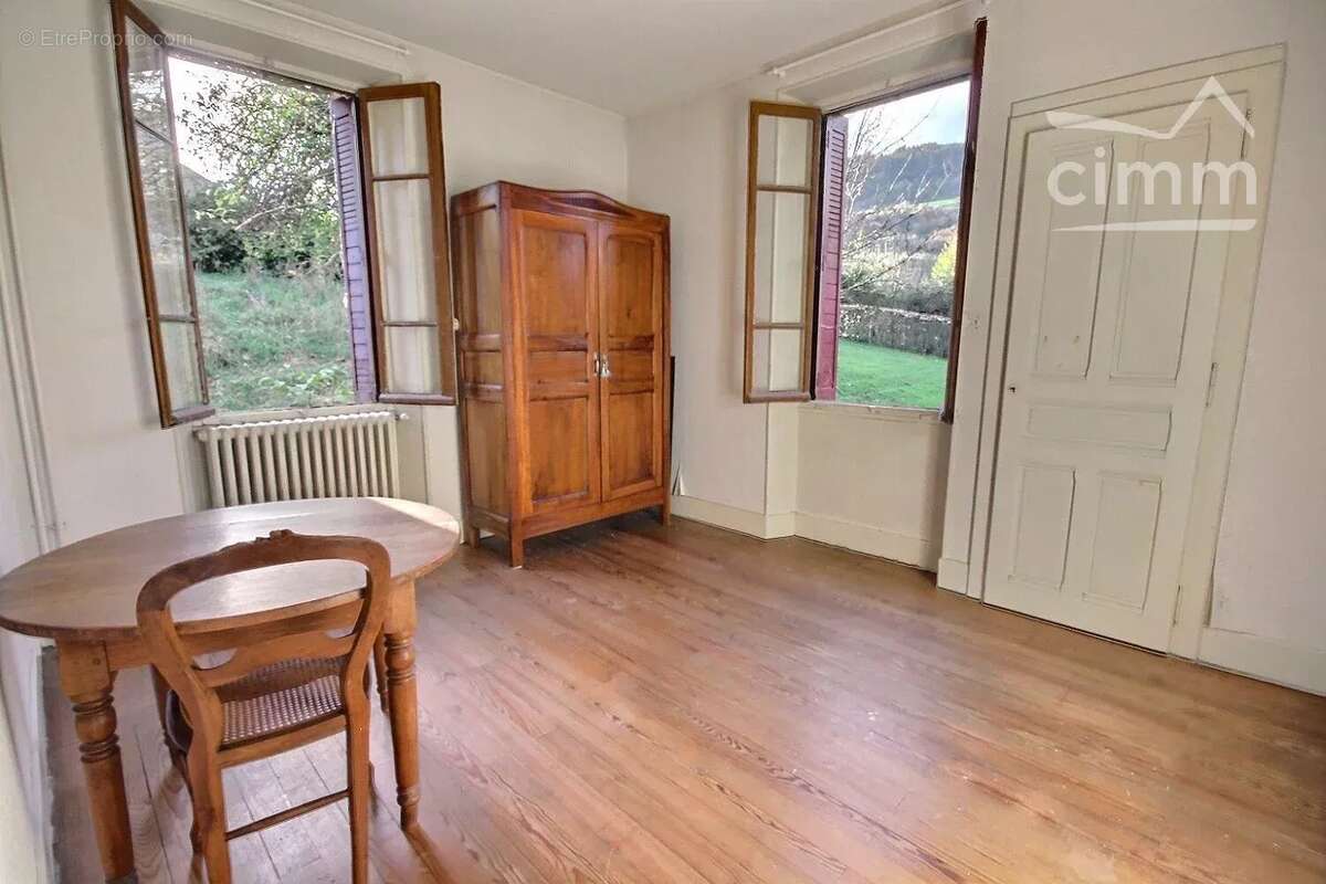 Maison à LA ROCHETTE