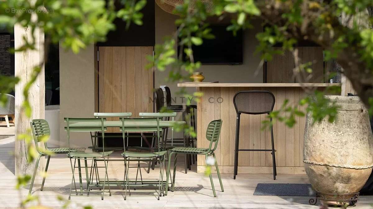 À Vendre – Villa d’architecte neuve à pied du village de Saint-Tropez - photo 9