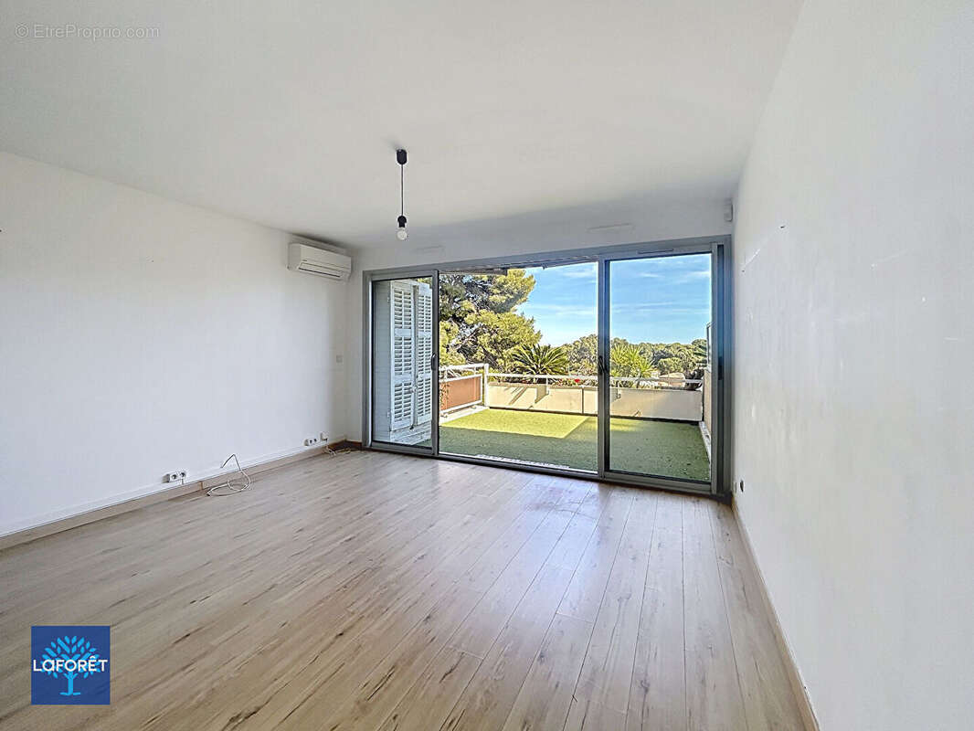 Appartement à CARRY-LE-ROUET