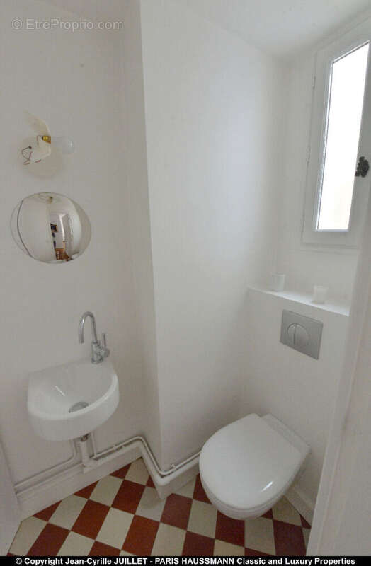 Appartement à PARIS-8E