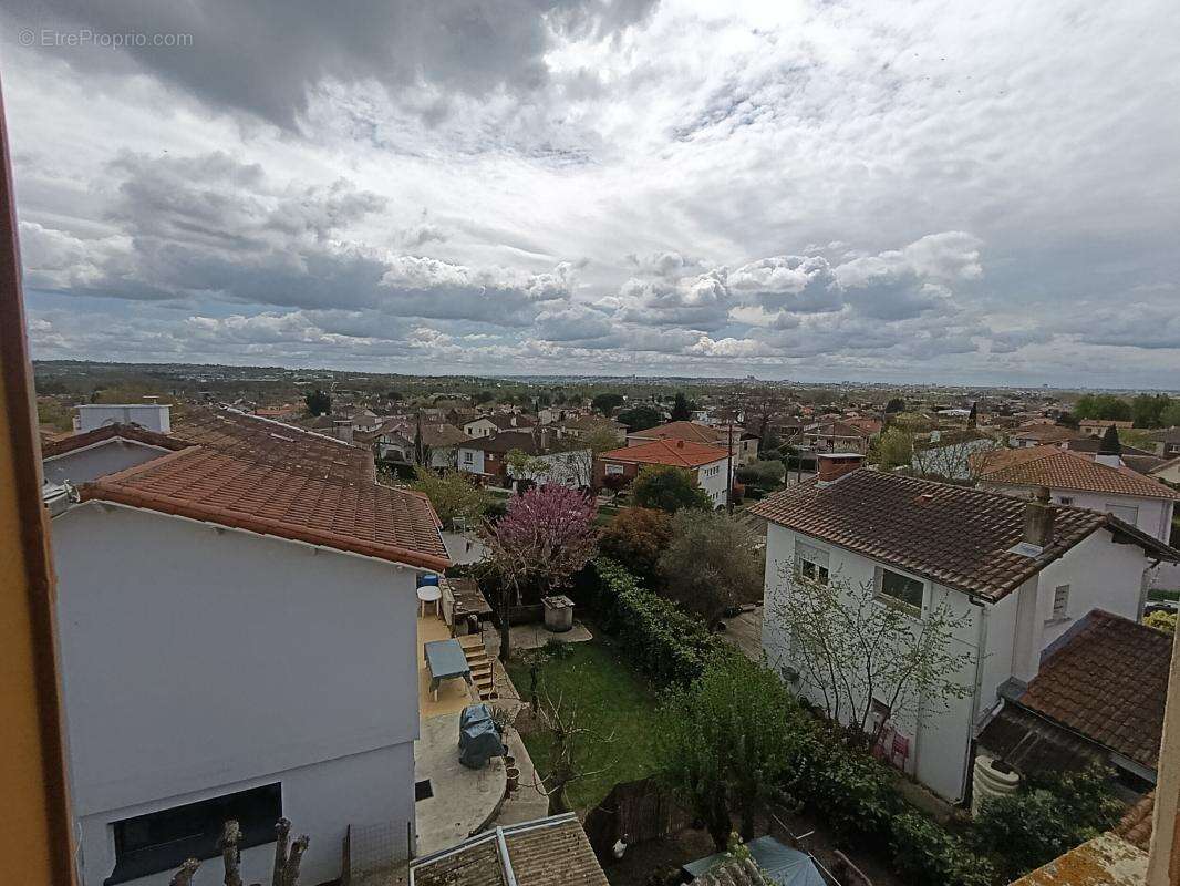Proche toutes commodites, bel environnement - photo 15