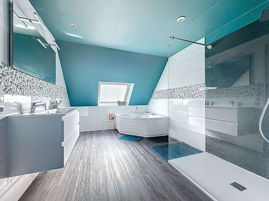 Maison à LANDIVISIAU