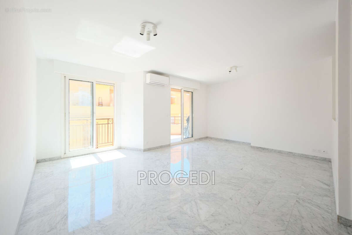 Appartement à BEAUSOLEIL