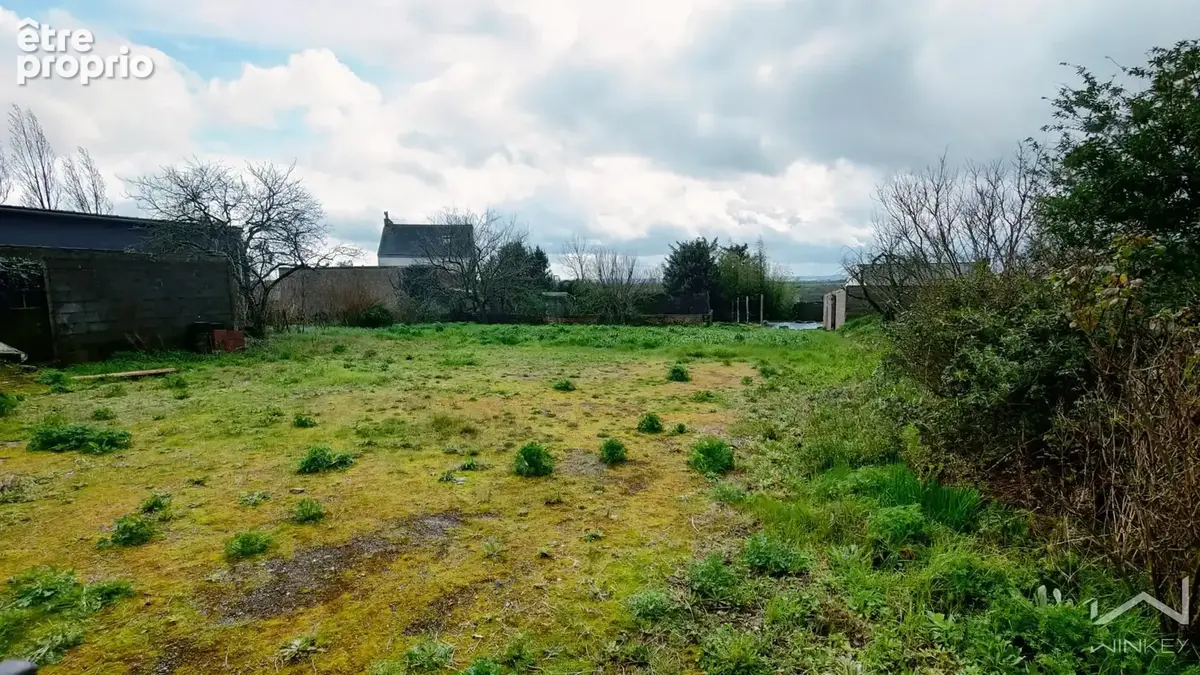 A VENDRE terrain non viabilisé de 952 m2 au calme en impasse dans le bourg de Pouillé les Côteaux - photo 4