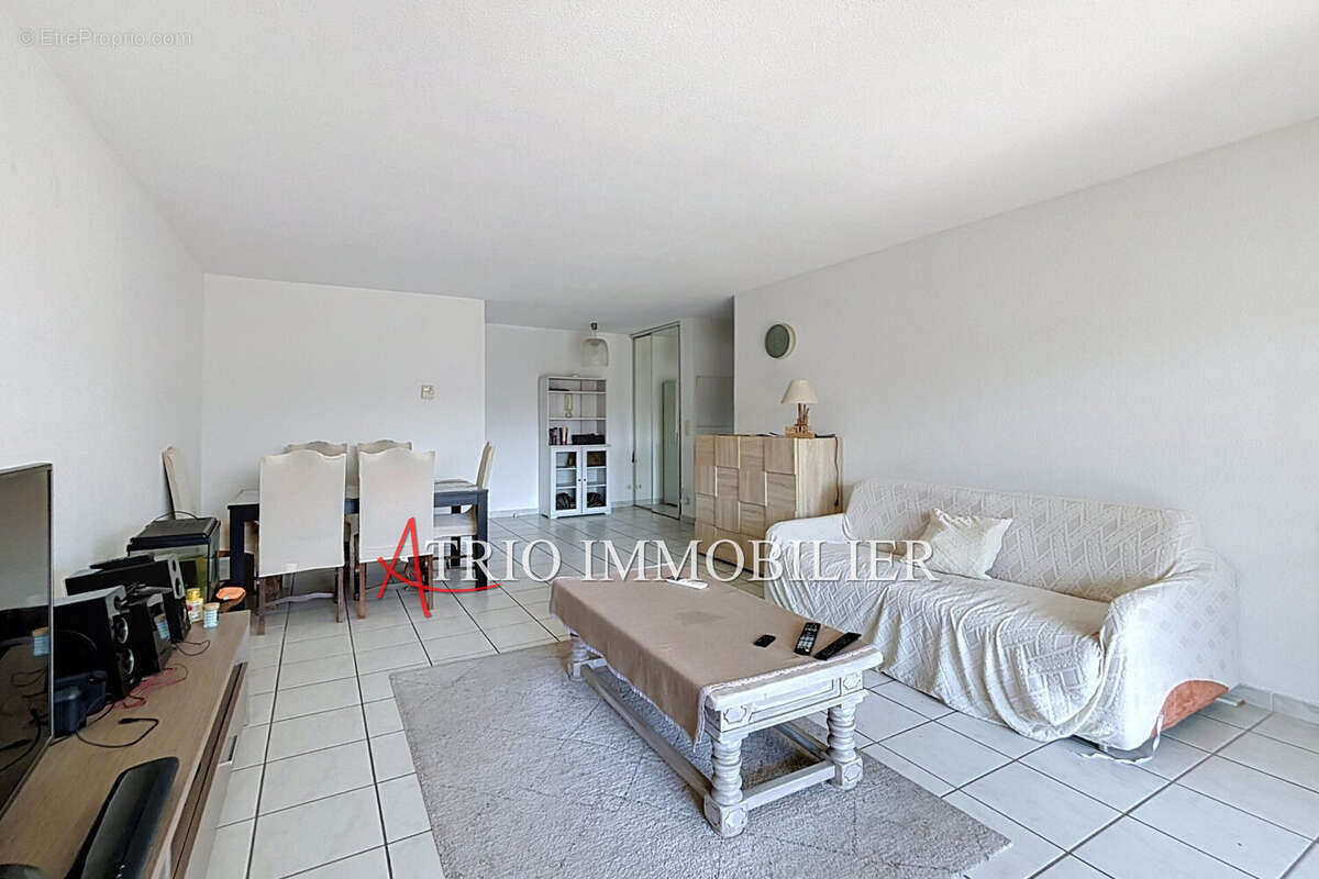 Appartement 65 m² à Cagnes-Sur-Mer  - photo 4