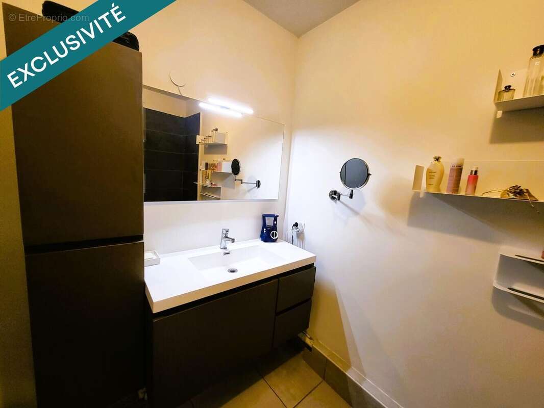 Photo 8 - Appartement à MARSEILLE-11E