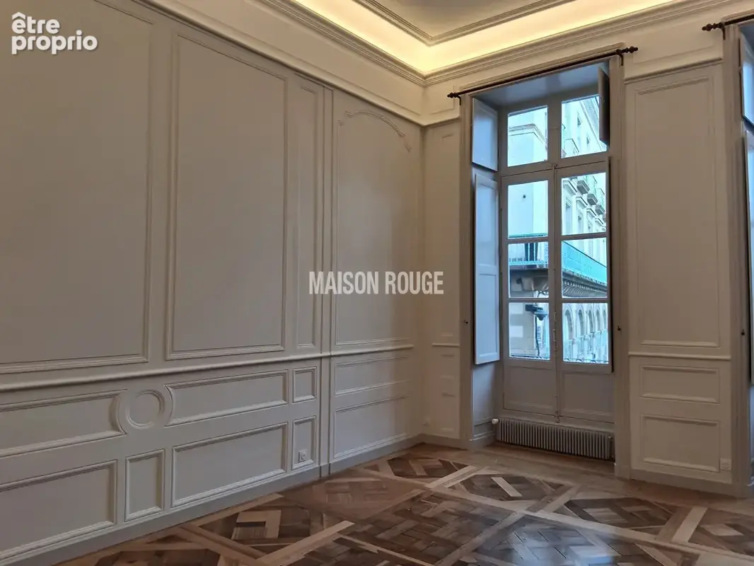 Très bel appartement,186m², 7 pièces, excellent état, à proximité de la cathédrale de Rennes - photo 8