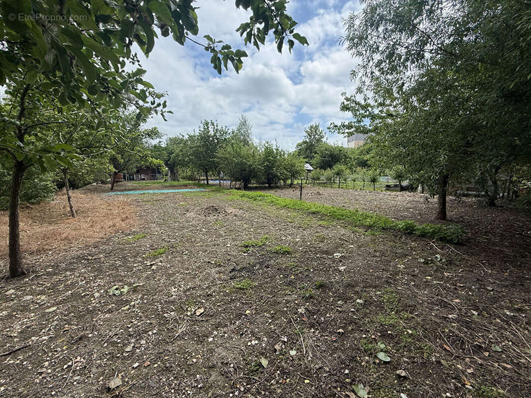 Terrain 1678m² à bourges - photo 8