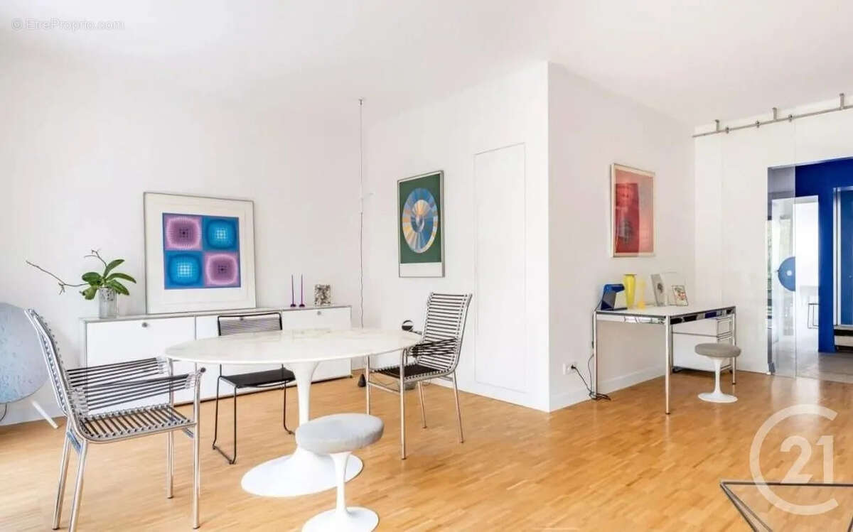 Appartement à NEUILLY-SUR-SEINE