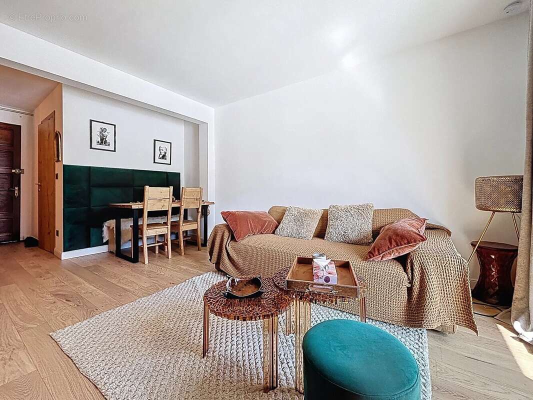 Appartement à SAINT-ETIENNE-DE-TINEE