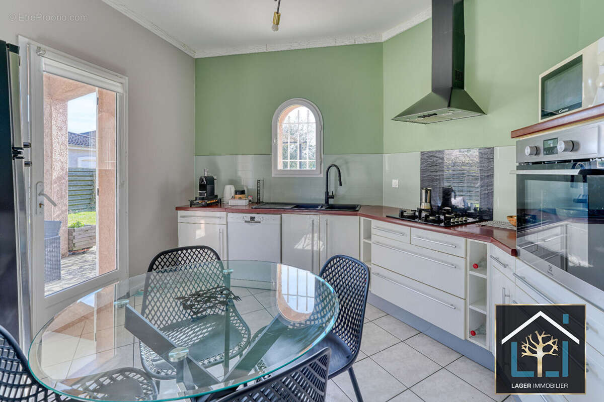 Maison à VILLARS-LES-DOMBES