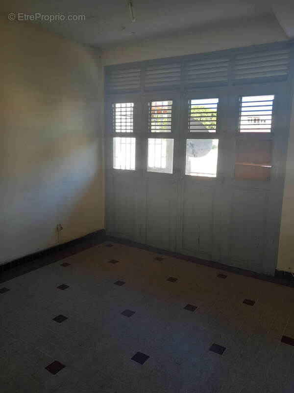 Appartement à POINTE-A-PITRE