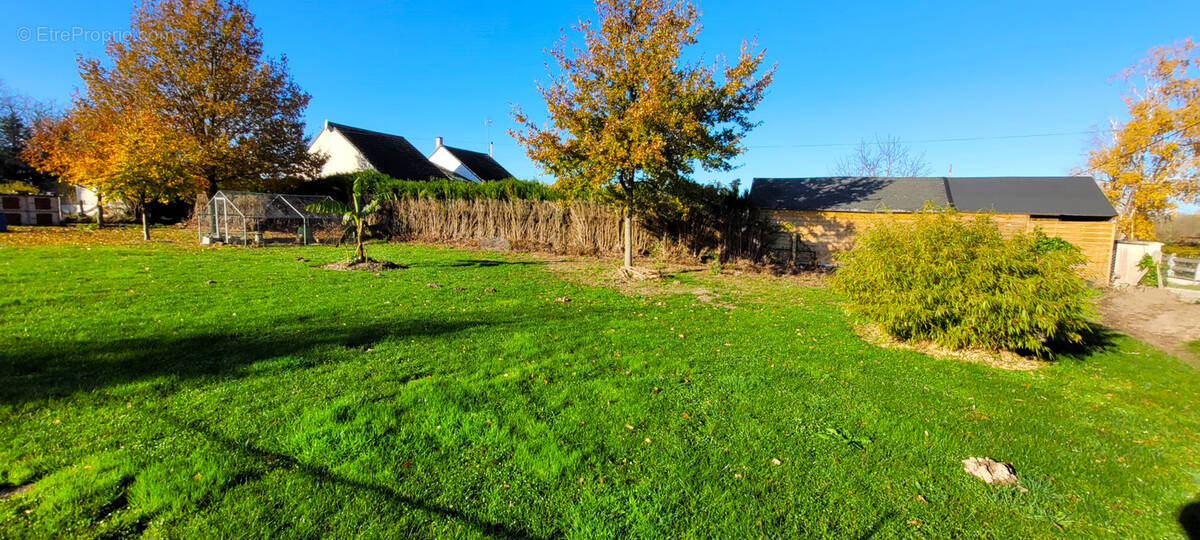 Terrain à LAILLY-EN-VAL