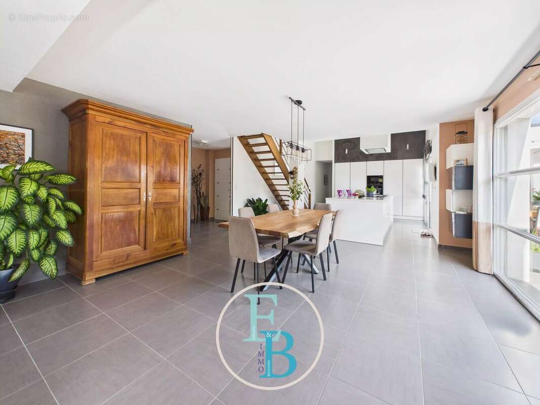 MAISON - T5 - 157,93m2 - photo 13