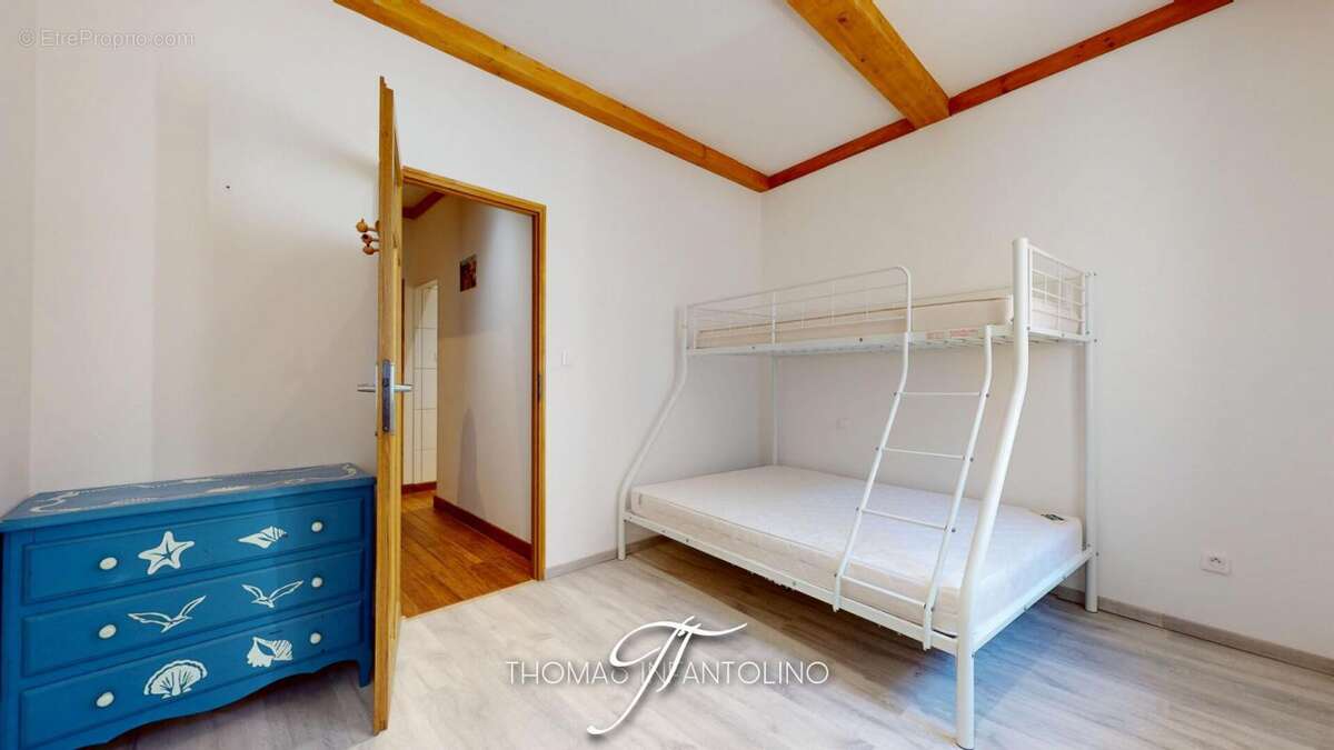 En exclusivite - 4 chambres - 2 salles d'eau - 2 wc - cour interieure  - renovation complète - photo 11