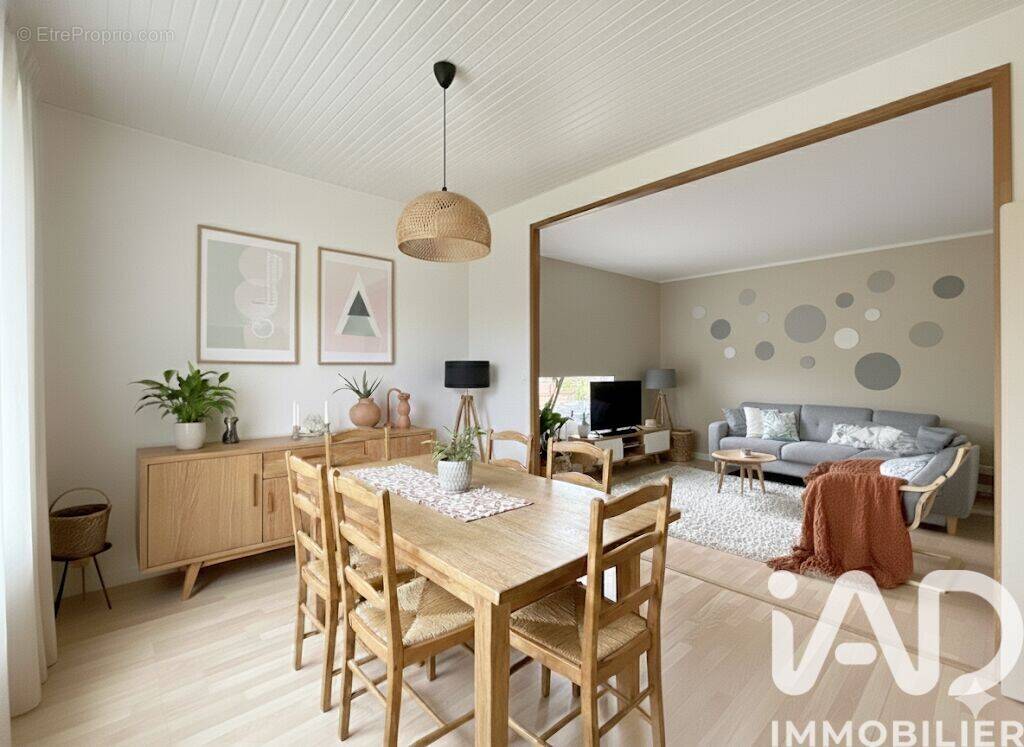 Photo 1 - Maison à LES BILLAUX