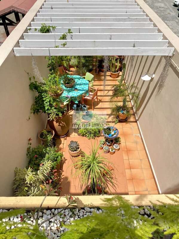 Appartement à POINTE-A-PITRE