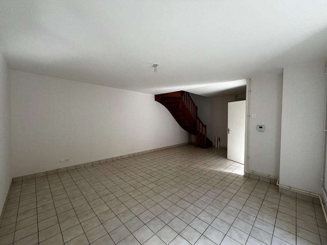 Maison Seiches Sur Le Loir 5 pièce(s) - photo 6