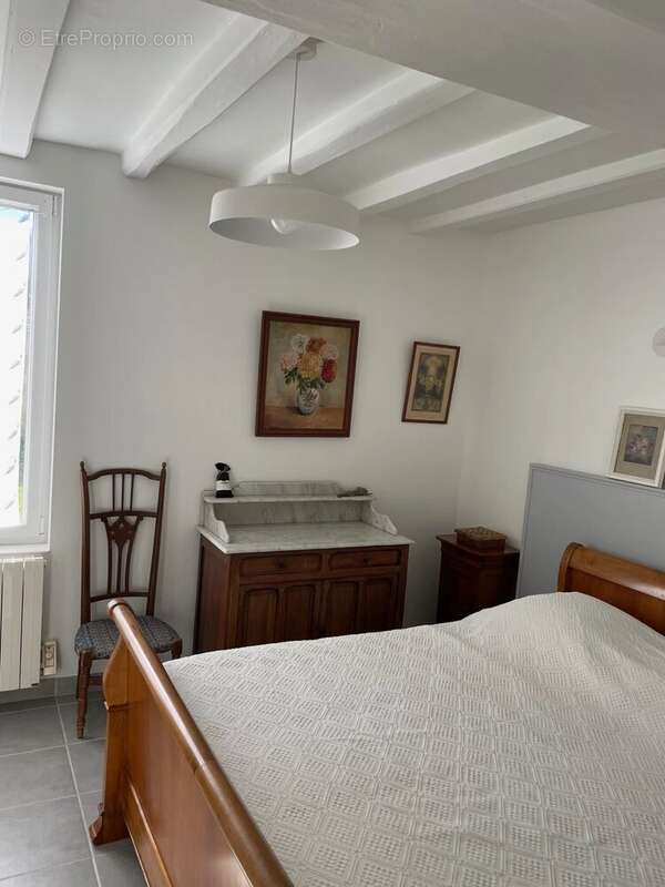 Maison à LE PUY-NOTRE-DAME