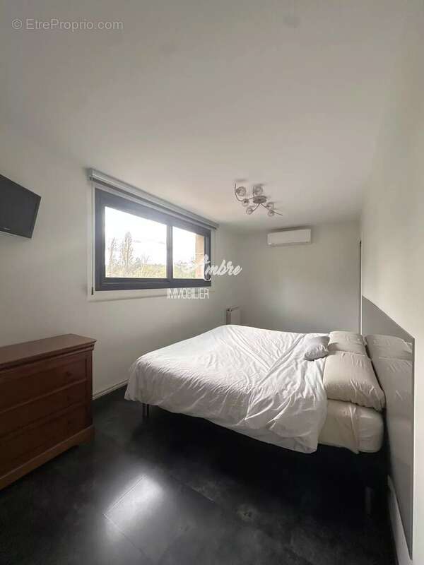 Maison à MONTELEGER