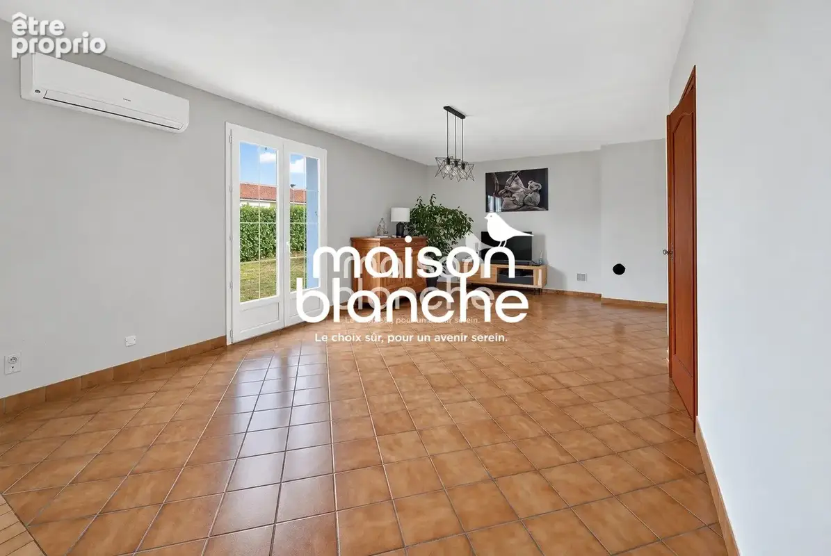 Maison 3 pièces 86 m² à vendre à Saint-Georges-De-Noisne (79400) - photo 8