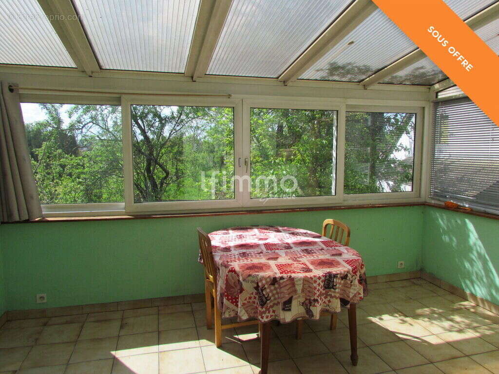 Maison avec une dépendance, sur 7 ares - photo 6