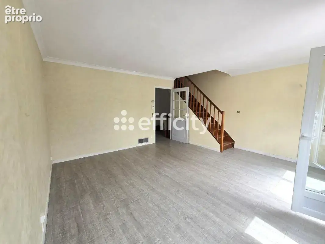 Maison 4 pièces 81 m² à vendre à Maurepas (78310) - photo 3