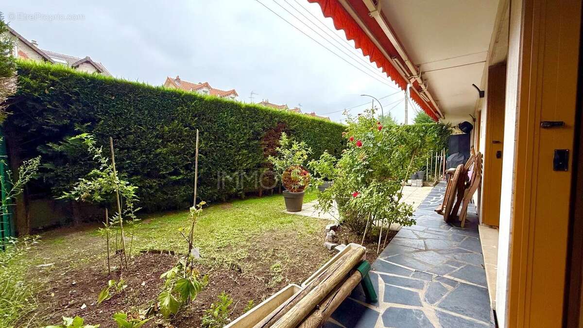 Appartement à LE RAINCY