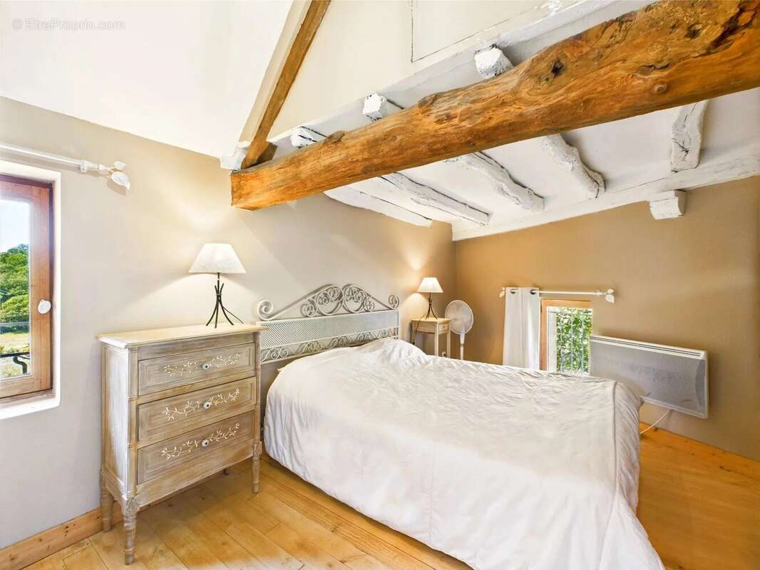 Un charmant ensemble de maisons en pierre – une opportunité de vie et d’affaire - photo 9