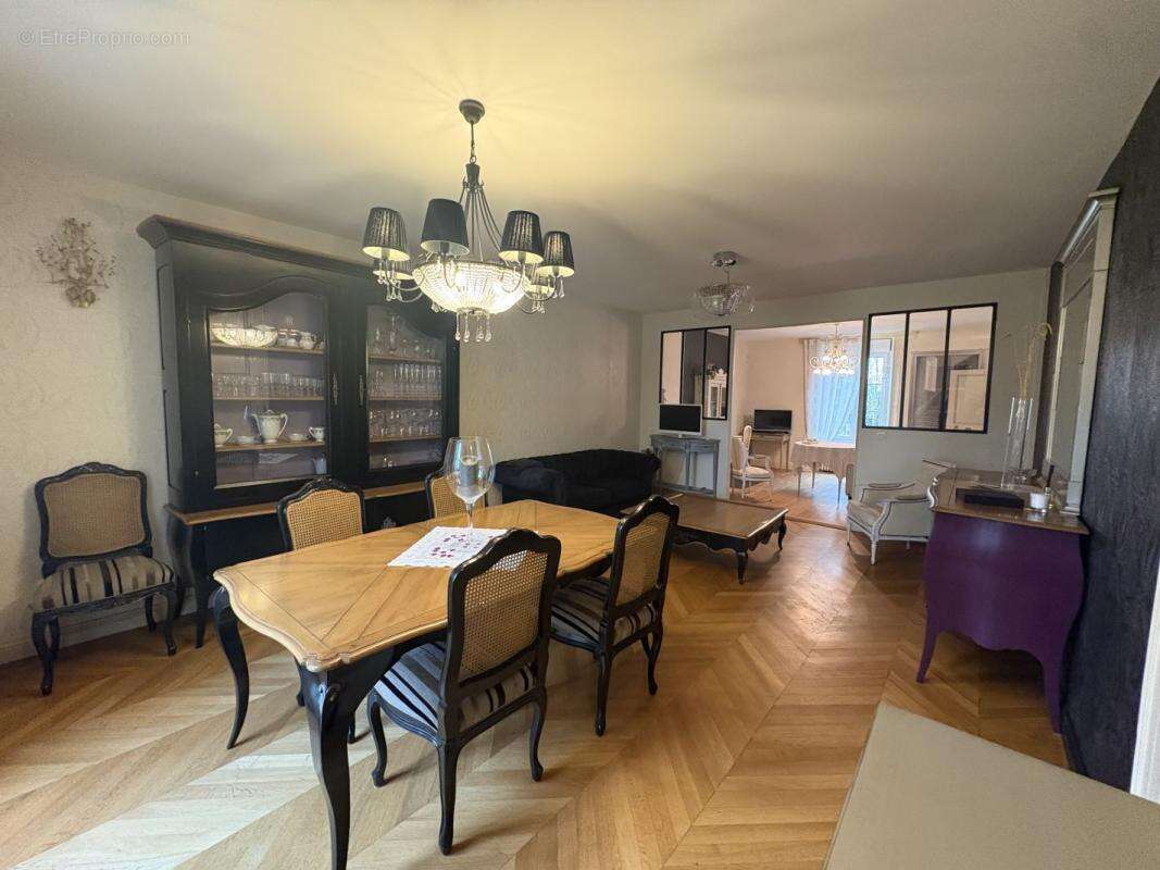 Maison 213 m² à Saint-Gervais  - photo 2
