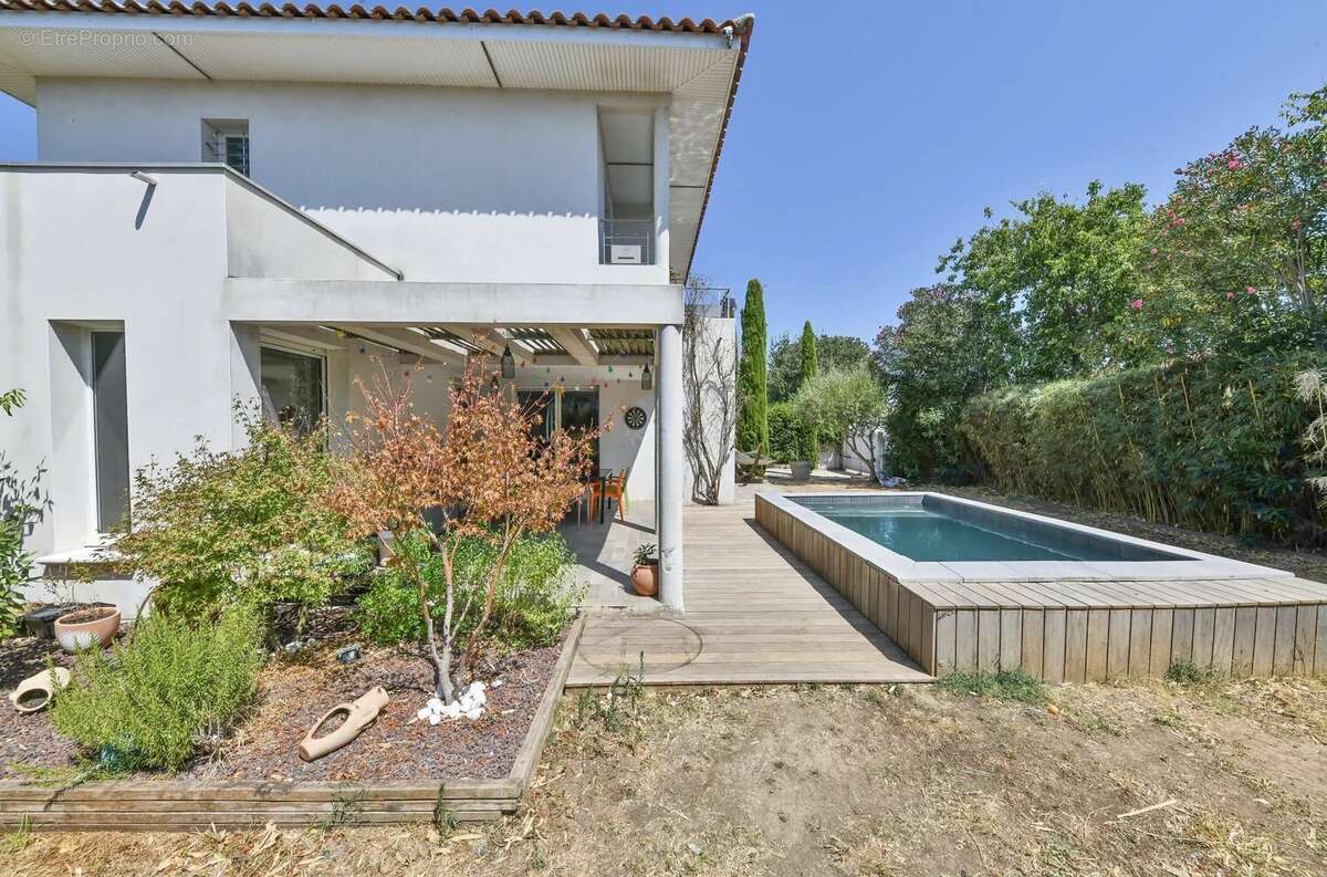 Belle villa contemporaine avec bassin à Bouillargeus en périphérie de Nîmes - photo 14