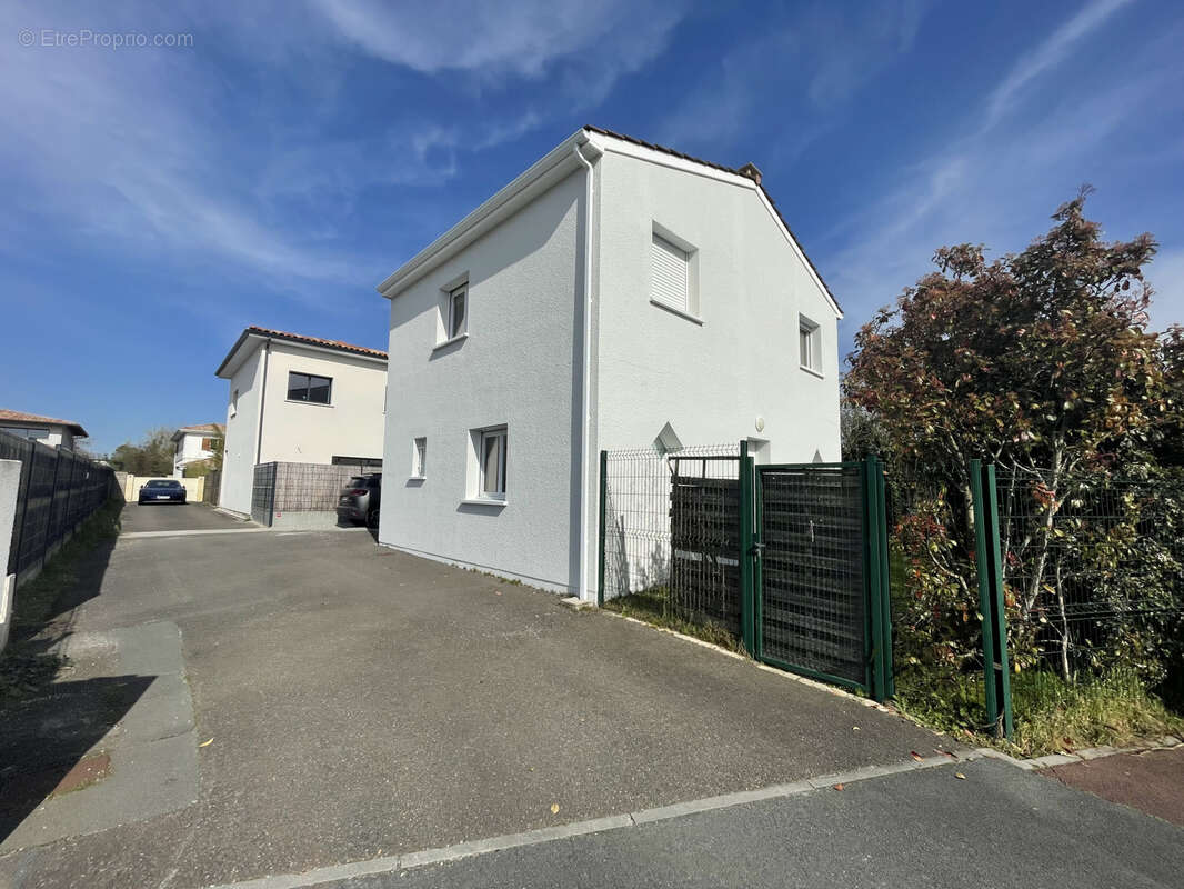 Maison à MERIGNAC