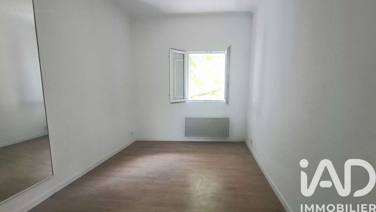 Photo 7 - Appartement à L'ISLE-SUR-LA-SORGUE