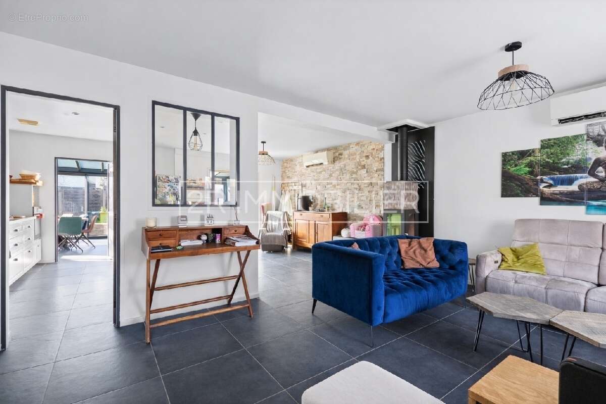 Maison à BUSSY-SAINT-GEORGES