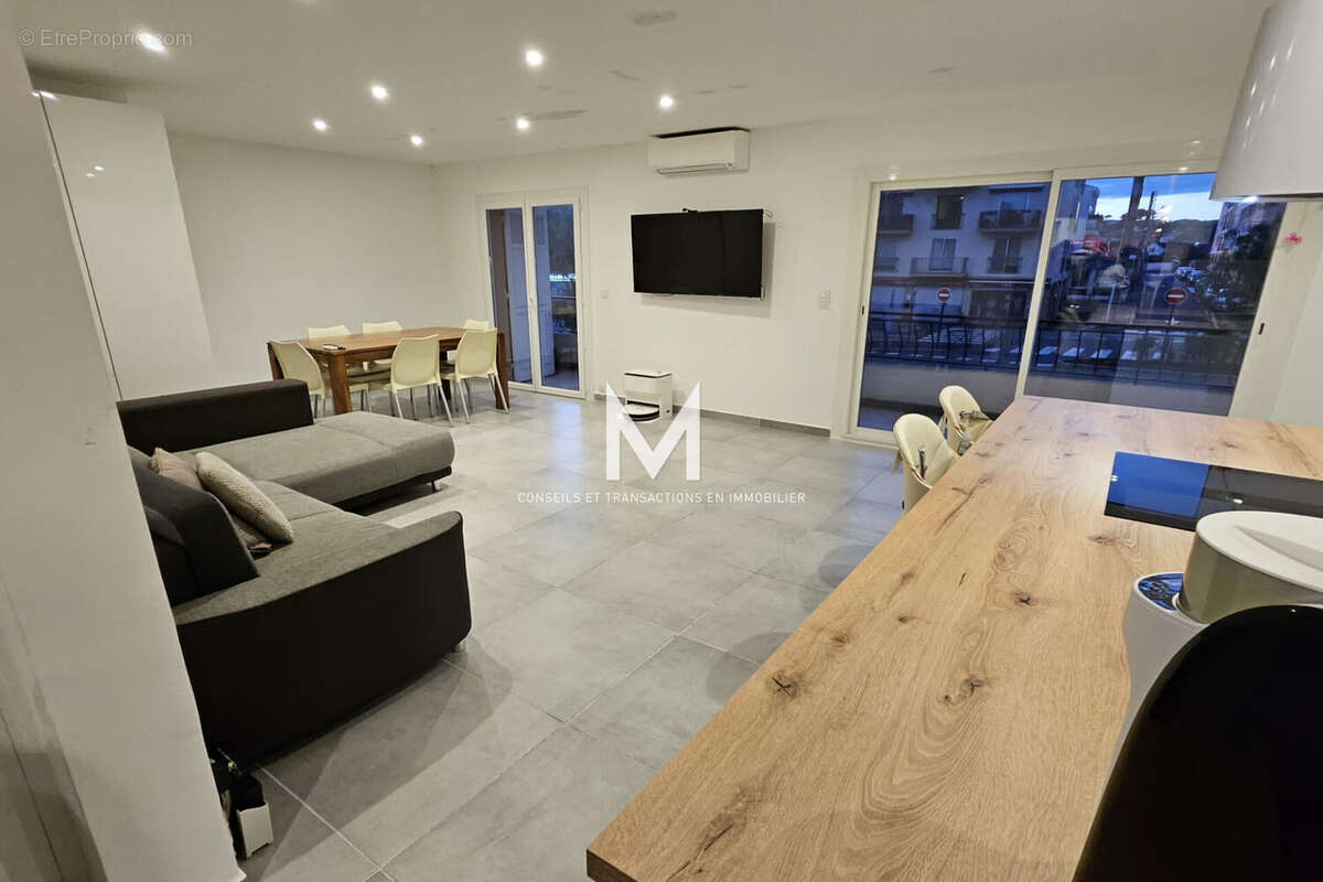 Appartement 80 m² à Frejus  - photo 3
