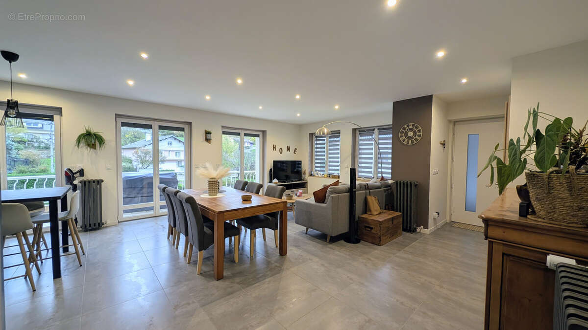 Maison à AMBERIEU-EN-BUGEY