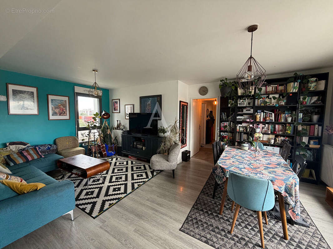 Appartement à AUBERVILLIERS