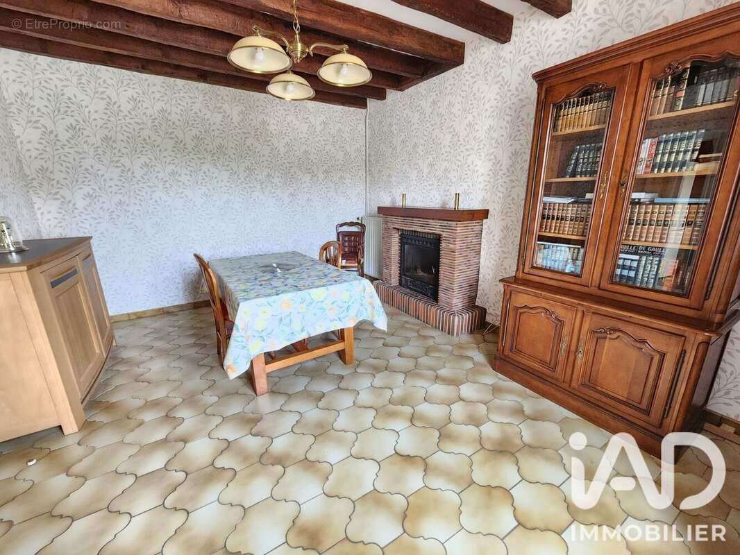 Photo 5 - Maison à ESTISSAC