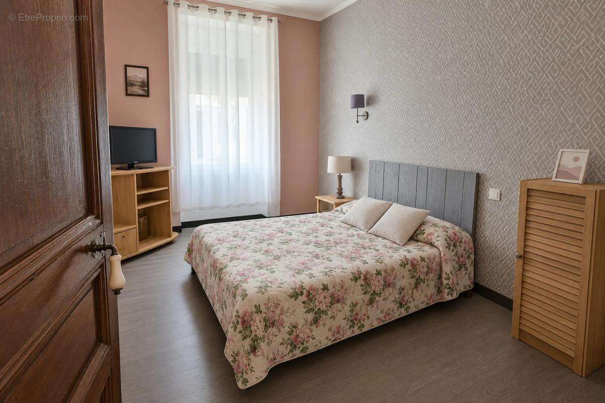 Maison lumineuse 5 chambres à Lézignan-Corbières  (vendu loué) - photo 4