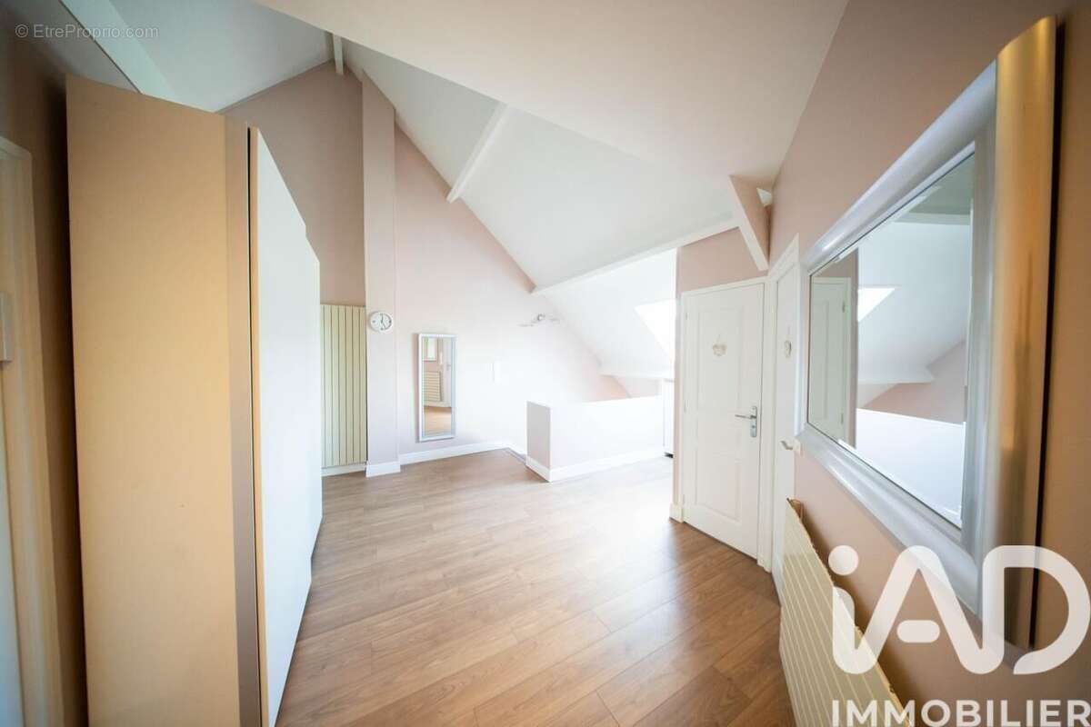 Photo 8 - Maison à SARCELLES