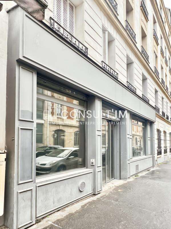 Commerce à PARIS-18E