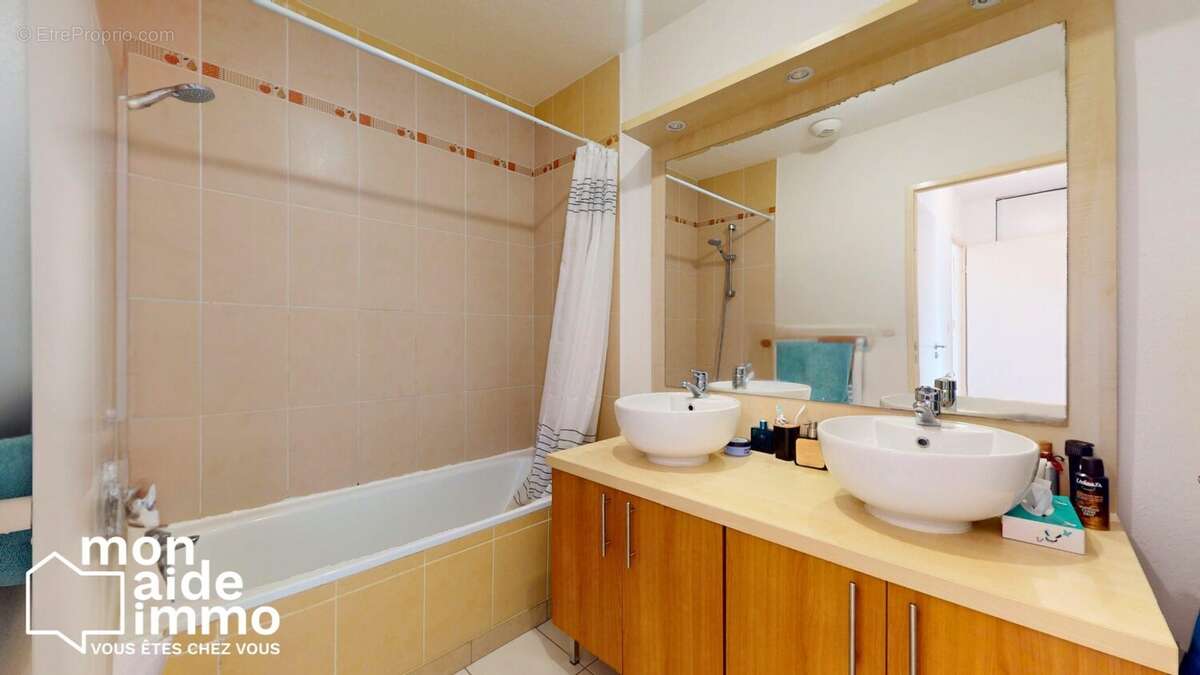 Appartement à FARGUES-SAINT-HILAIRE