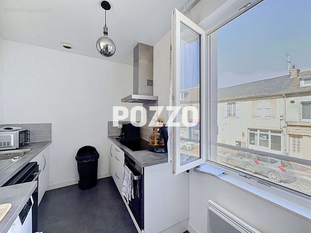 Appartement à DONVILLE-LES-BAINS