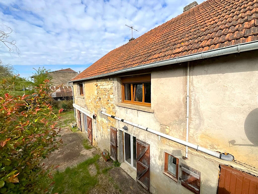 Maison à BAULAY