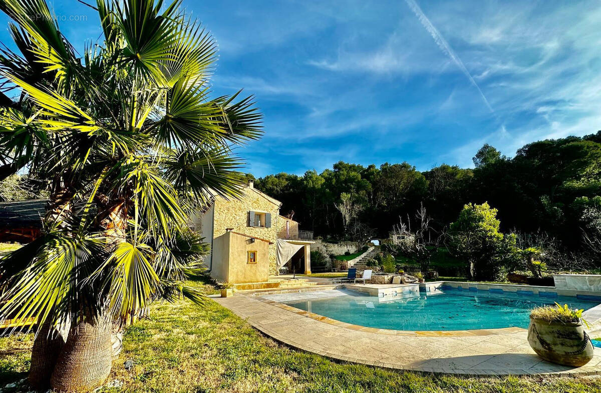 Maison à PIOLENC