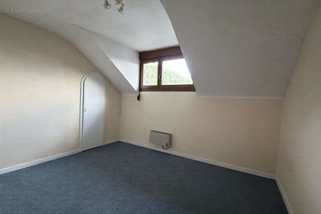 Une maison familiale aux multiples possibilités ! - photo 17