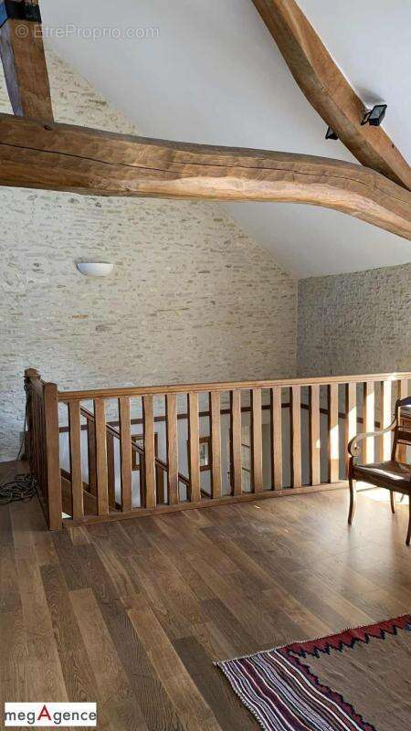 Maison à HOUDAN