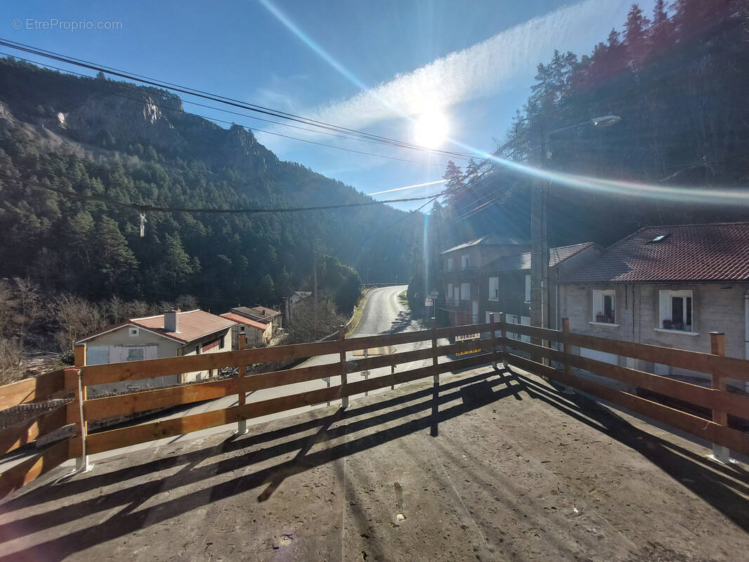 Appartement à SAINT-MAURICE-DE-LIGNON