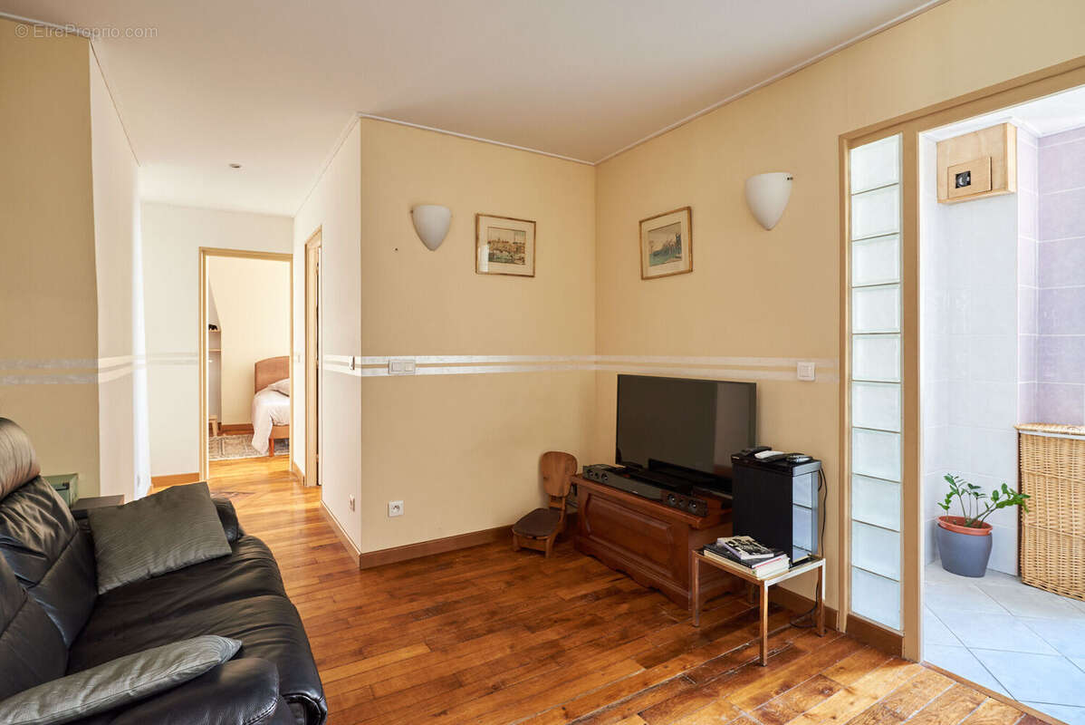 Photo 9 - Appartement à PARIS-10E