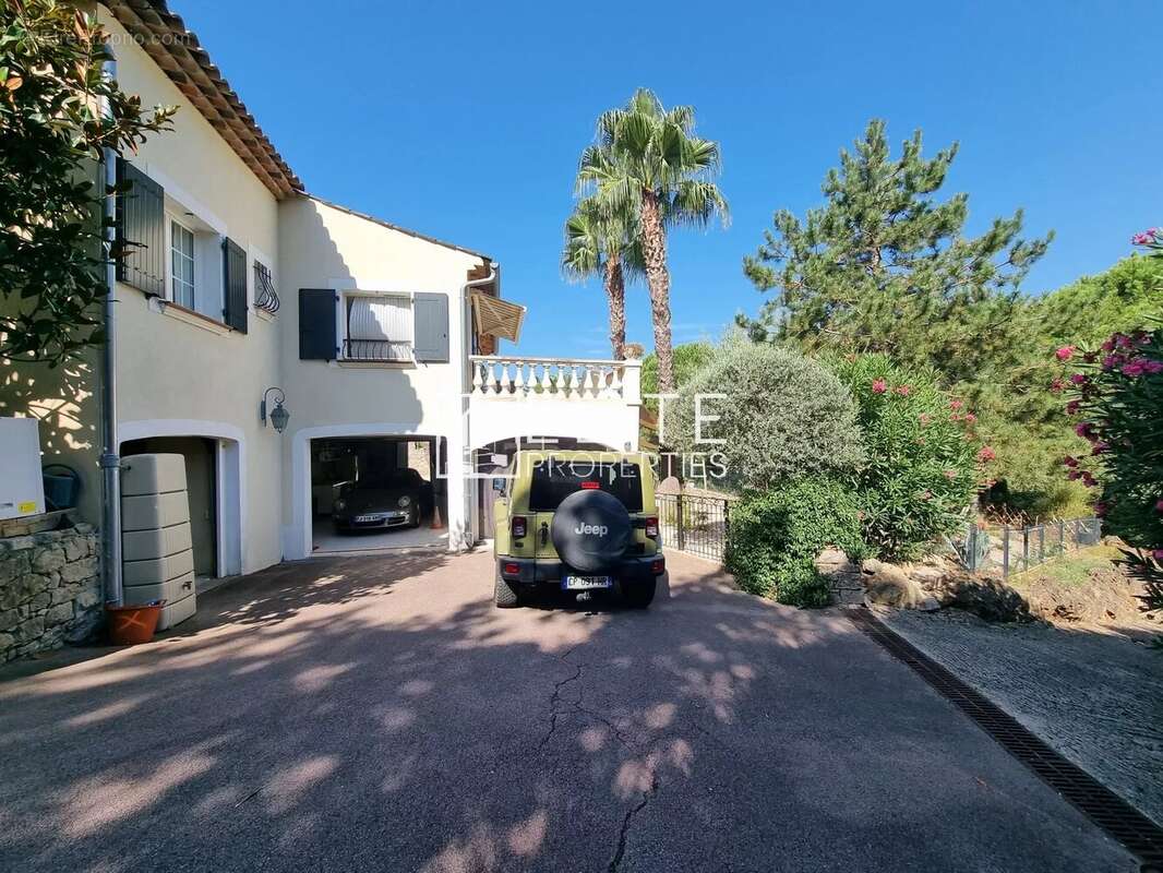 Maison à LES ADRETS-DE-L'ESTEREL
